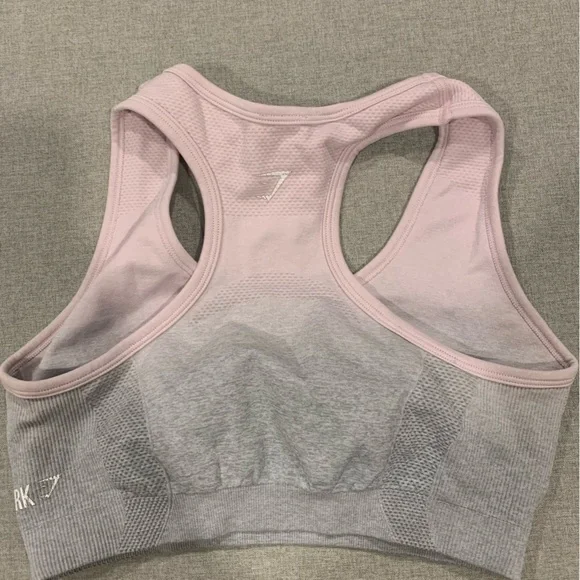 Gymshark sports bra grey and pink - Picture 2 of 2